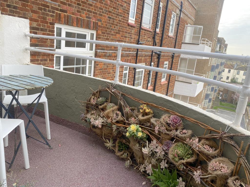 Balcony H