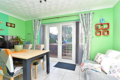 4 bedroom chalet for sale, The Leas, Minster-On-Sea, Sheerness, Kent