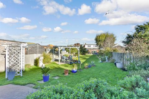 4 bedroom chalet for sale, The Leas, Minster-On-Sea, Sheerness, Kent