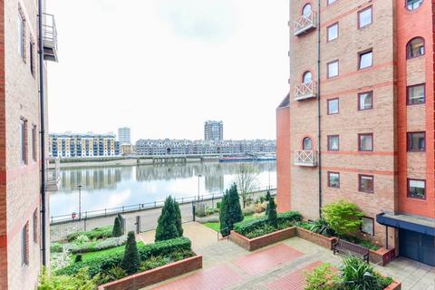 3 bedroom flat to rent, William Morris Way, Sands End, London, SW6