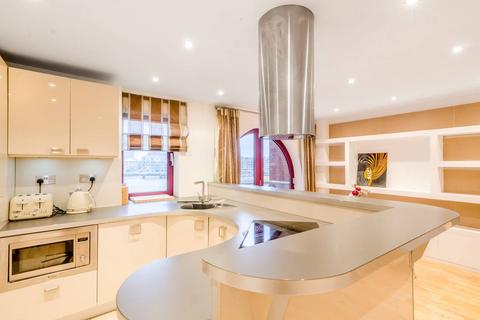 3 bedroom flat to rent, William Morris Way, Sands End, London, SW6