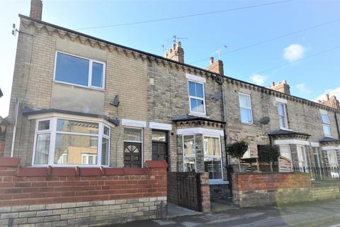 2 bedroom end of terrace house for sale, Park Grove, The Groves, York YO31 8LL