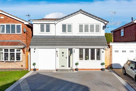 4 bedroom detached house for sale, 14 Waterdale, Wombourne, Wolverhampton