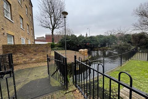 3 bedroom flat to rent, Mill Apartments, SE13