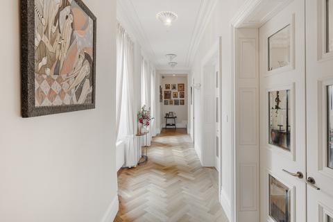 4 bedroom flat for sale, Kensington Gore, London SW7