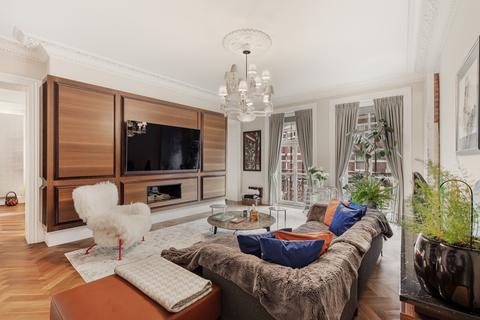 4 bedroom flat for sale, Kensington Gore, London SW7