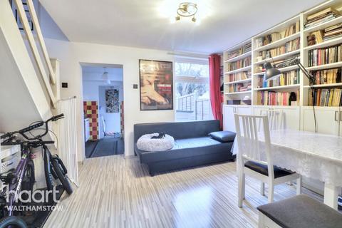 37 Salisbury Road, Chingford, London, E4 6TA