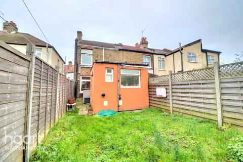 37 Salisbury Road, Chingford, London, E4 6TA