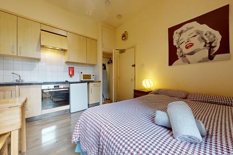 Flat share to rent, Portnall Road