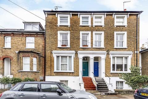 2 bedroom flat to rent, Evelyn Road, Richmond TW9