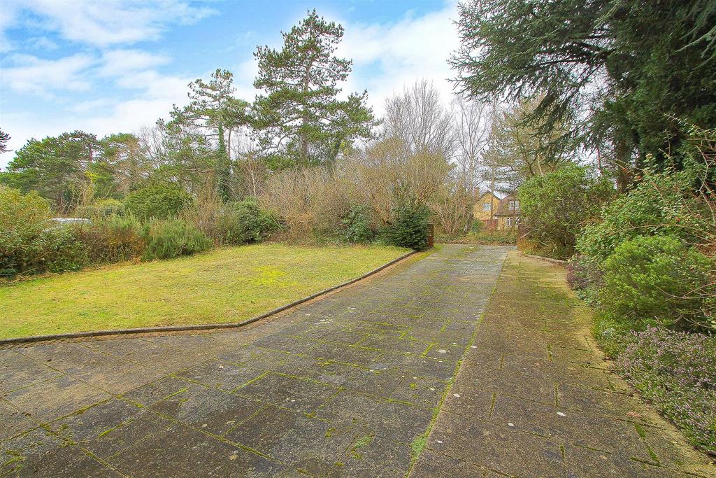 Driveway-2.jpg