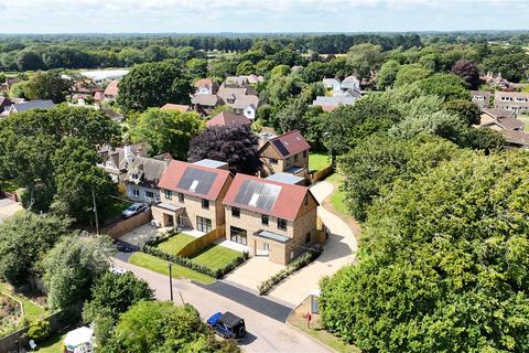 4 bedroom detached house for sale, Farmers Walk, Everton, Lymington, Hampshire, SO41