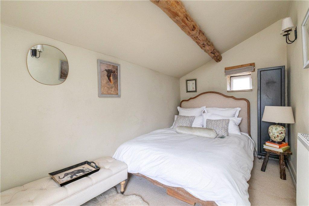 Bedroom/Office