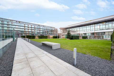 1 bedroom apartment for sale, Highbury Stadium Square, London, N5