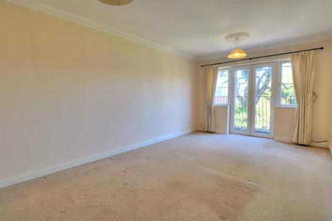 2 bedroom flat to rent, Archers Road, Banister Park, Southampton