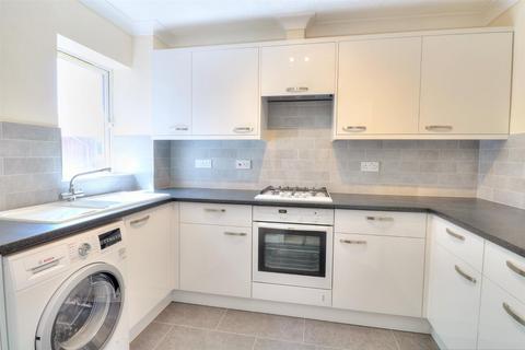 2 bedroom flat to rent, Archers Road, Banister Park, Southampton