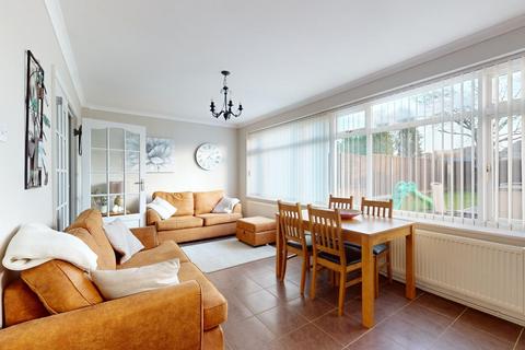 67 Britannia Drive, Gravesend, DA12 4RP