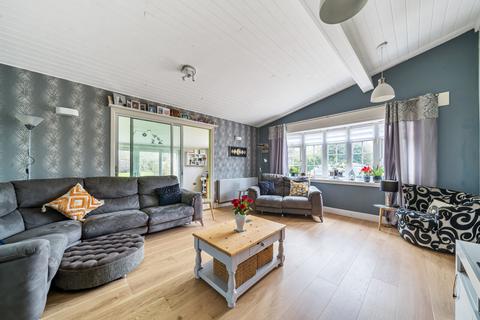 undefined, Old Charlton Road, Shepperton, TW17