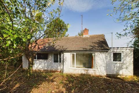 2 bedroom detached bungalow for sale, Whitchurch, Ross-On-Wye, HR9