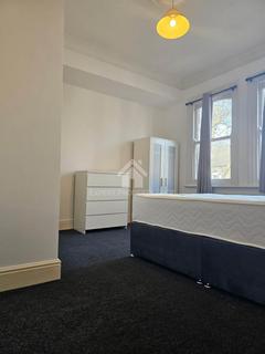 undefined, *AVAILABLE NOW*Room 4, 46 Watson Road, Worksop