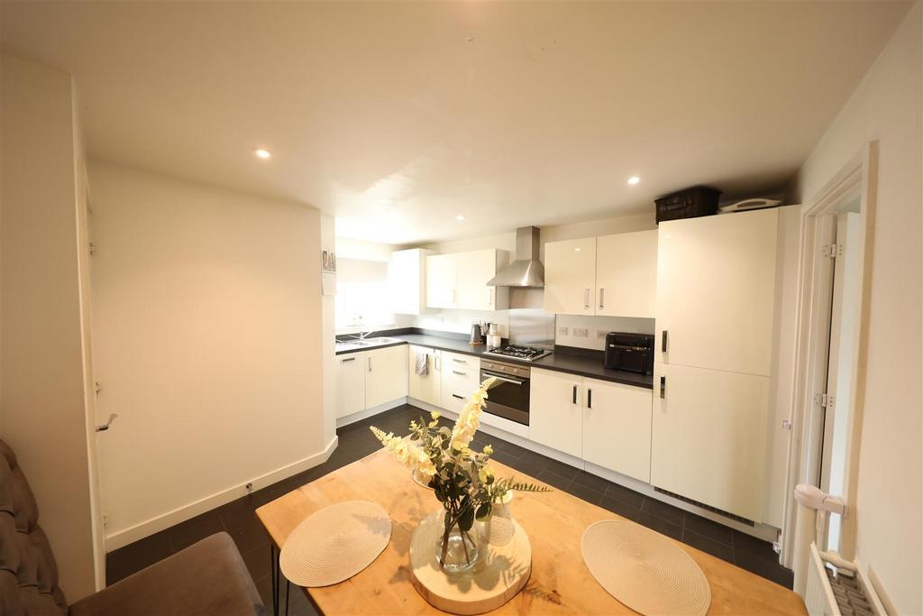 0 a4 a4455.jpg