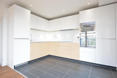 2 bedroom apartment to rent, Huntingdon Drive, Harold Wood, RM3