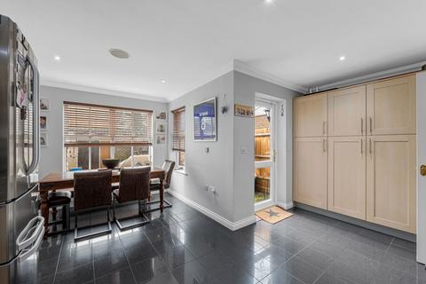 57 Cavendish Walk, Epsom, KT19 8AP
