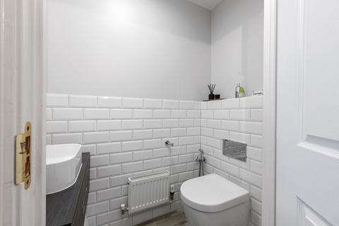 57 Cavendish Walk, Epsom, KT19 8AP