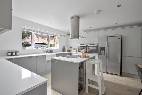 5 bedroom detached house for sale, Upper Lum Close, Hady, Chesterfield
