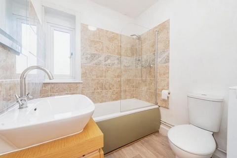 undefined, Heath Lane,  Thatcham,  RG18