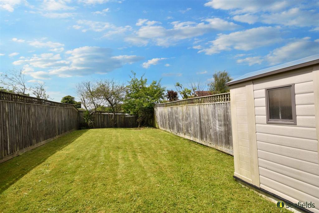 Private Garden and Shed