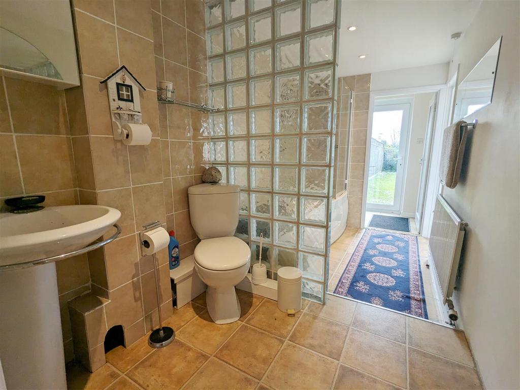 Bathroom 2