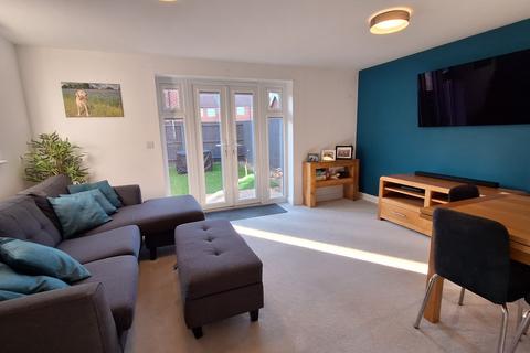 3 bedroom end of terrace house for sale, Tynan Crescent, Stowmarket IP14