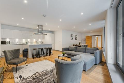 3 bedroom property for sale, Shirley Street, London, E16