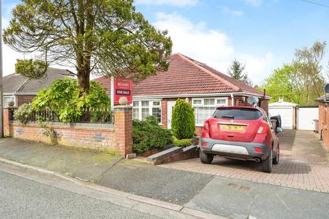 3 bedroom semi-detached house for sale, Vicarage Drive, St Helens, Haydock, WA11