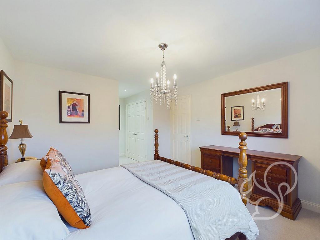 CAM01659 G0-PR0320-STILL018.jpg