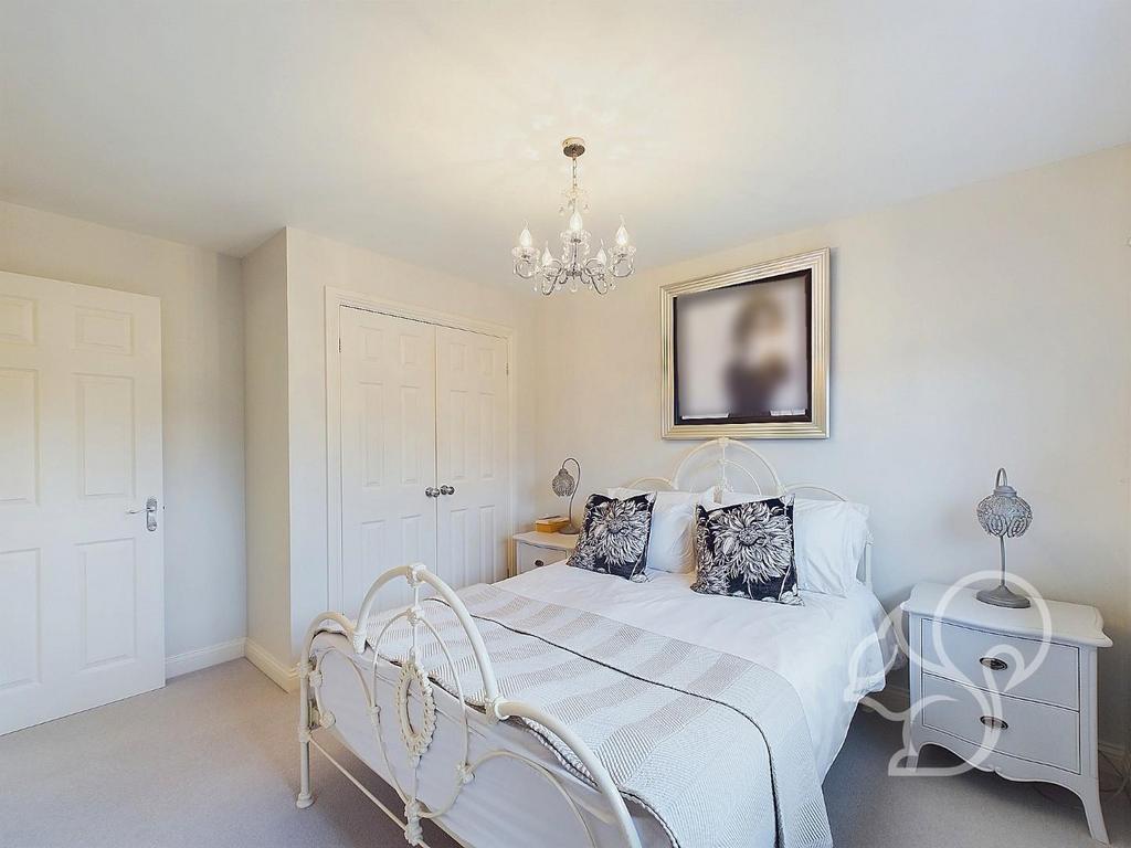 CAM01659 G0-PR0320-STILL025.jpg