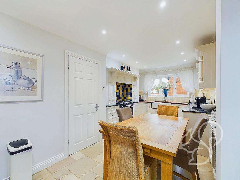 CAM01659 G0-PR0320-STILL006.jpg