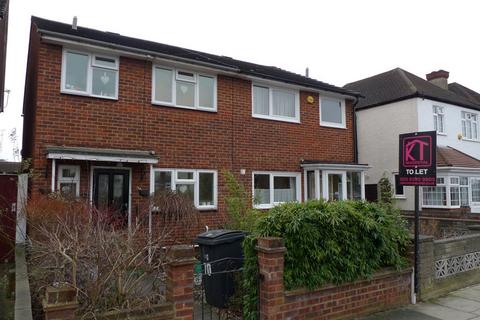 3 bedroom semi-detached house to rent, Douglas Road, Surbiton KT6