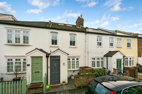 4 bedroom terraced house for sale, York Road, Teddington