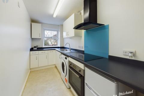 1 bedroom maisonette for sale, Dalesford Road, Aylesbury, Buckinghamshire