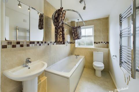 1 bedroom maisonette for sale, Dalesford Road, Aylesbury, Buckinghamshire