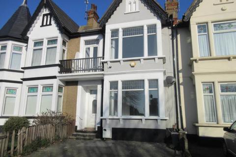 4 bedroom terraced house for sale, Woodgrange Drive, Southend On Sea