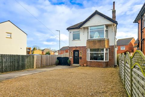 3 bedroom detached house for sale, Ripon Road, Harrogate, North Yorkshire