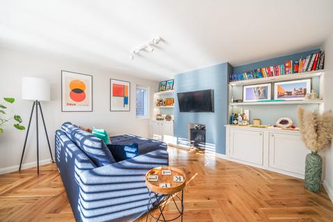 2a Coveham Crescent, Cobham, KT11 1AP