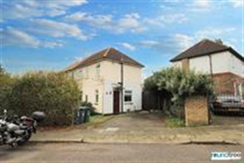 4 Riverside, London, NW4 3TX
