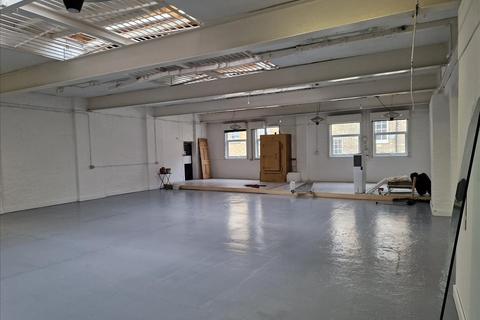 Warehouse to rent, 295-297 Haggerston Road, Dalston, London, E8