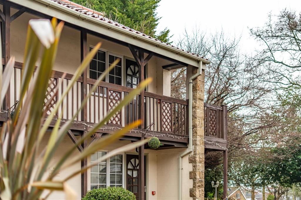 24235 East Ayton Lodge Hotel-049.jpg