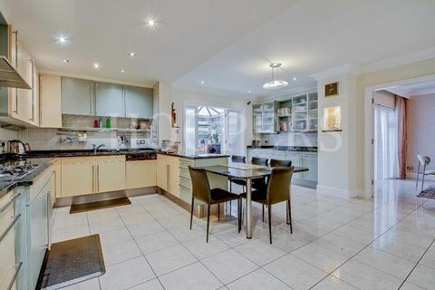 5 bedroom semi-detached house for sale, Oxgate Gardens, London, NW2