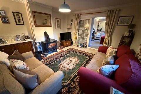 2 bedroom cottage for sale, Forest Hills, Chirk